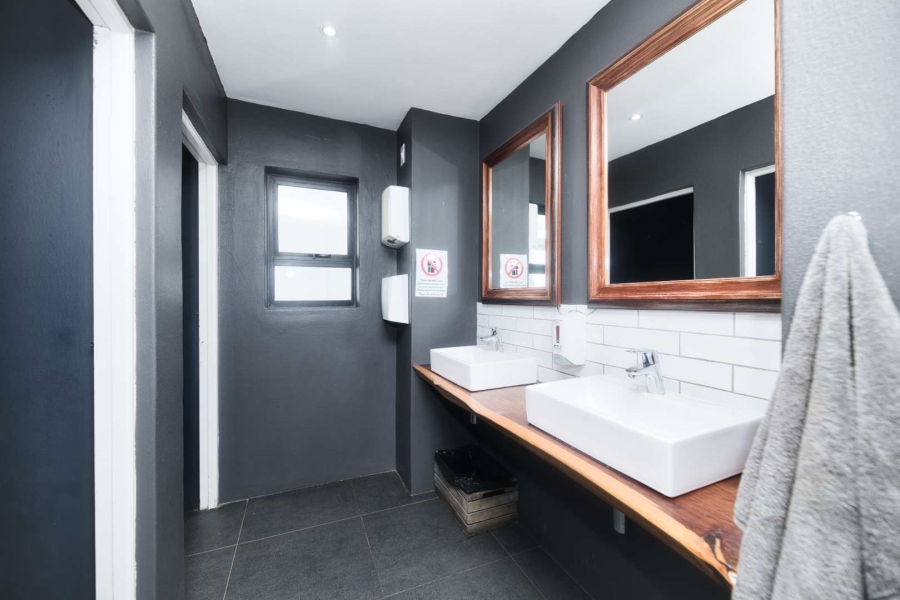 Commercial Property for Sale in Hemel and Aarde Western Cape